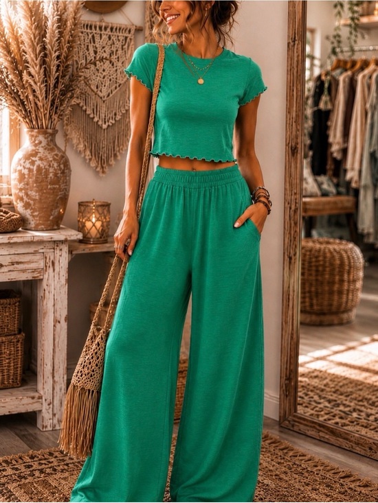 Zenana Outfitters Pants - Women’s Green Wide-Leg Lounge Pants & Crop Top Set
